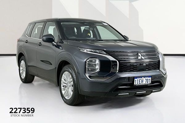 2024 Mitsubishi Outlander ZM ES image