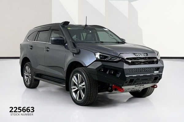 2023 Isuzu MU-X  LS-T image