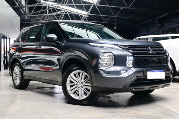 2024 Mitsubishi Outlander ZM ES image