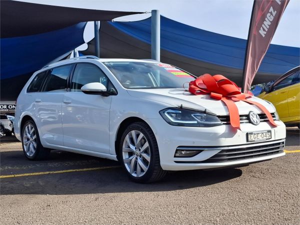 2019 Volkswagen Golf MK VII Highline image