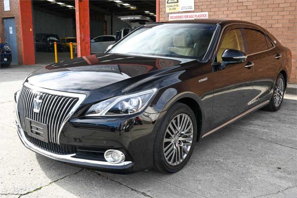2014 Toyota Crown Majesta Sedan GWS214 Base grade image