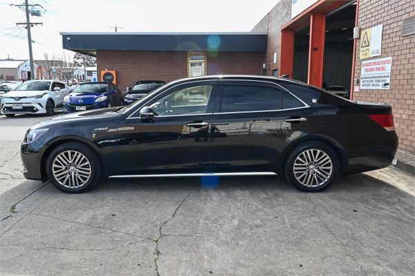 2014 Toyota Crown Majesta Sedan GWS214 Base grade image