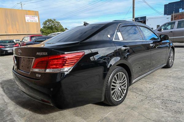 2014 Toyota Crown Majesta Sedan GWS214 Base grade image
