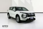 Image for 2023 Mitsubishi Outlander ZM ES