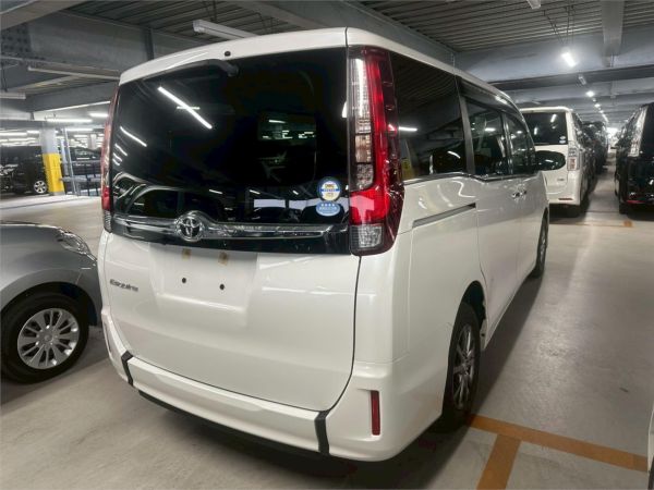 2015 Toyota Esquire Welcab XI Welcab image