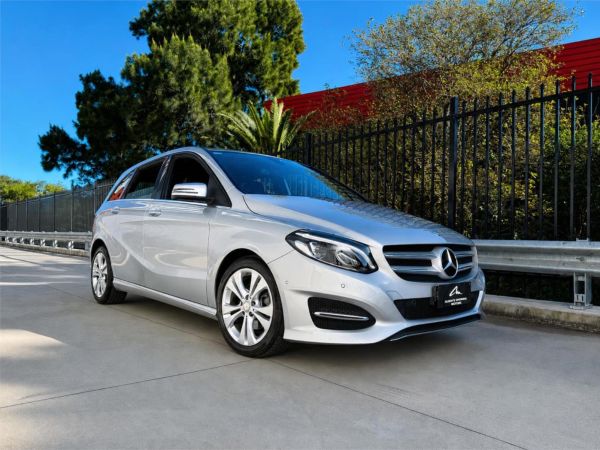 2016 MERCEDES-BENZ B200 5D HATCHBACK 246 MY16 image