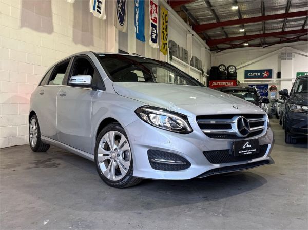2016 MERCEDES-BENZ B200 5D HATCHBACK 246 MY16 image