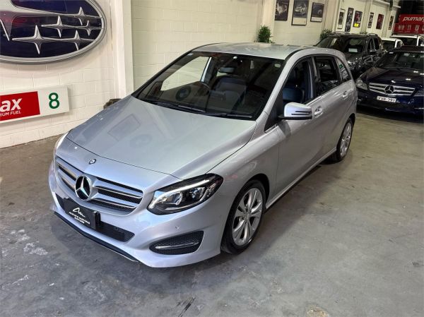 2016 MERCEDES-BENZ B200 5D HATCHBACK 246 MY16 image
