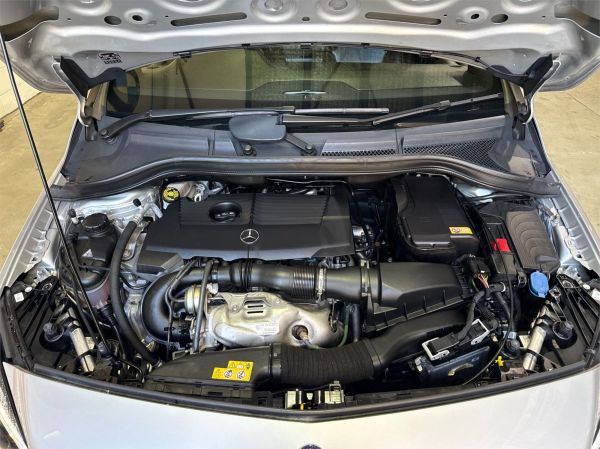 2016 MERCEDES-BENZ B200 5D HATCHBACK 246 MY16 image