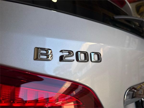 2016 MERCEDES-BENZ B200 5D HATCHBACK 246 MY16 image