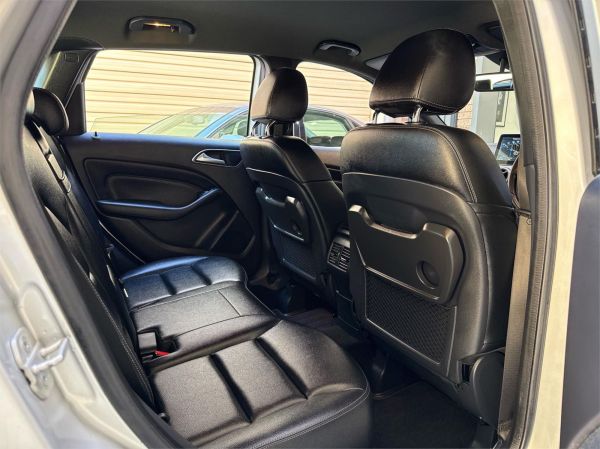 2016 MERCEDES-BENZ B200 5D HATCHBACK 246 MY16 image