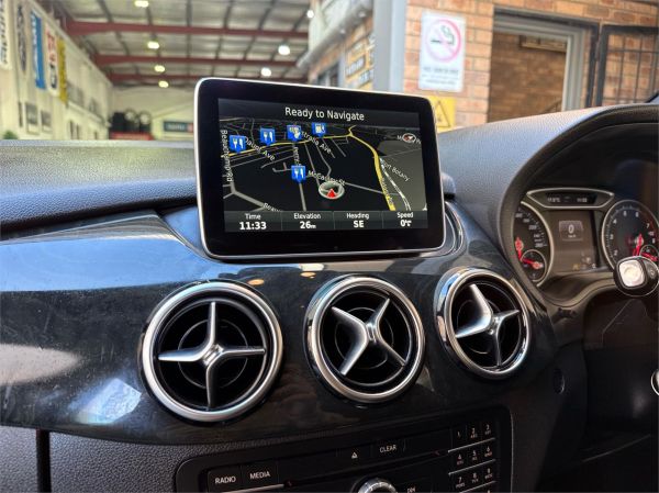 2016 MERCEDES-BENZ B200 5D HATCHBACK 246 MY16 image