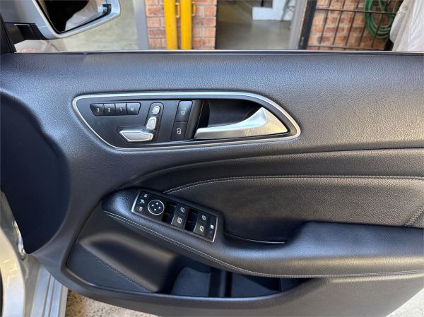 2016 MERCEDES-BENZ B200 5D HATCHBACK 246 MY16 image