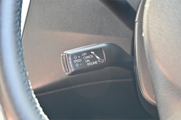 2011 Volkswagen Passat Sedan Type 3C MY12 125TDI Highline image