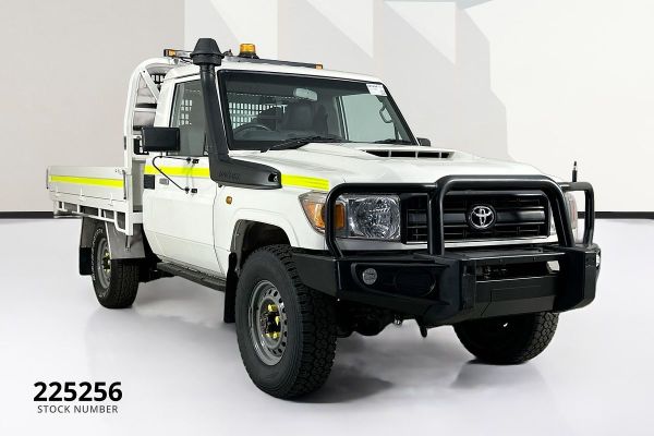 2021 Toyota Landcruiser VDJ79R Workmate image