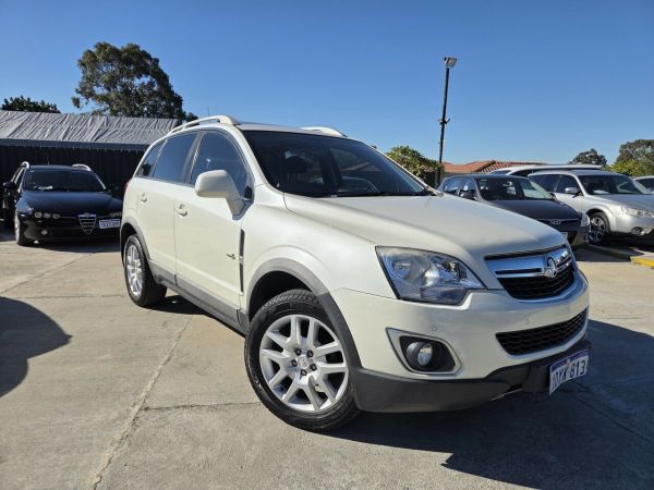 2012 Holden Captiva CG Series II 5 White 6 Speed Manual Wagon image