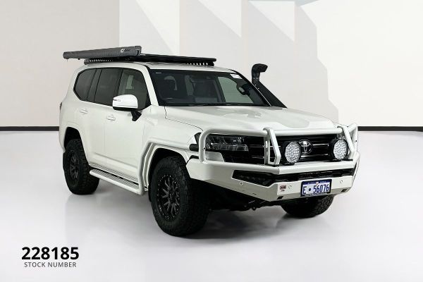 2023 Toyota Landcruiser FJA300R GXL image