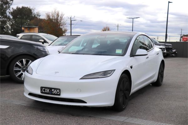 2024 Tesla Model 3 MY24 Long Range image