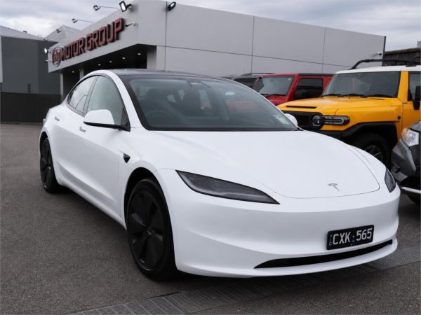 2024 Tesla Model 3 MY24 Long Range image