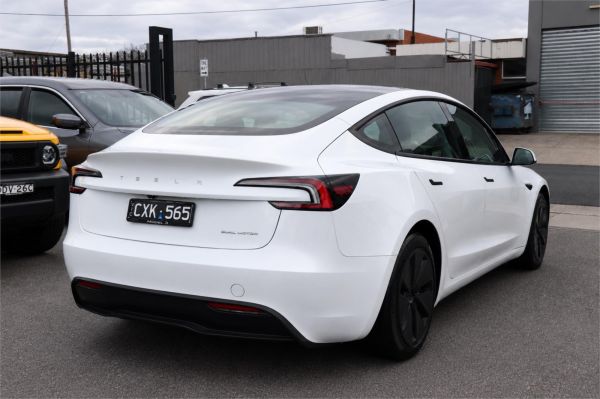 2024 Tesla Model 3 MY24 Long Range image