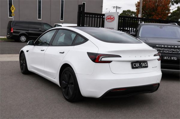 2024 Tesla Model 3 MY24 Long Range image