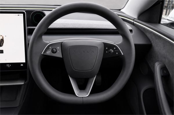 2024 Tesla Model 3 MY24 Long Range image