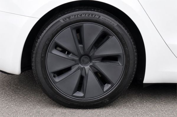 2024 Tesla Model 3 MY24 Long Range image