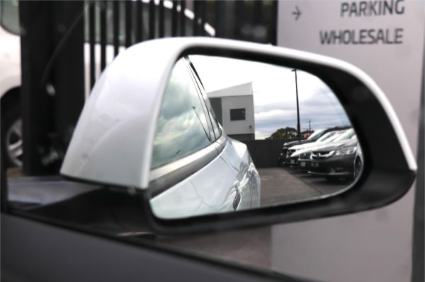 2024 Tesla Model 3 MY24 Long Range image
