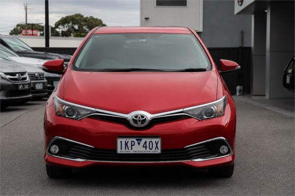 2016 Toyota Corolla Hatchback ZRE182R Ascent Sport image