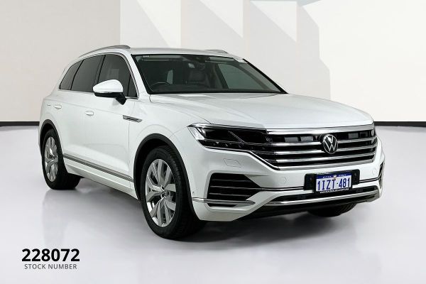 2020 Volkswagen Touareg MKIII Elegance image