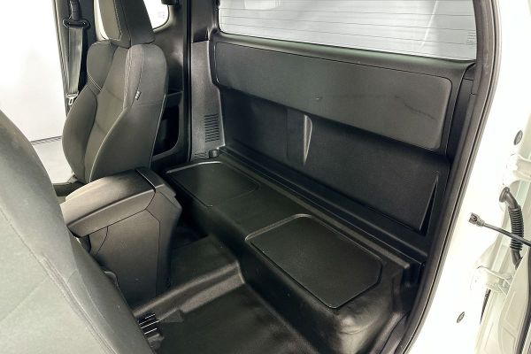 2021 Isuzu D-MAX SX image