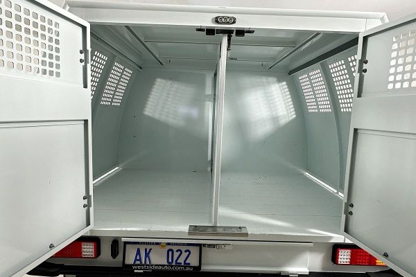 2021 Isuzu D-MAX SX image