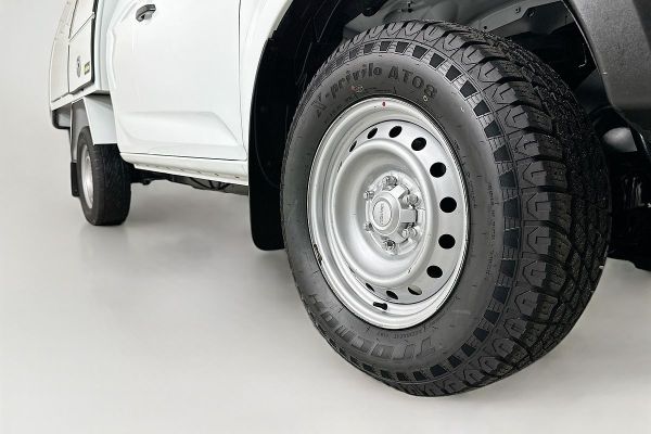 2021 Isuzu D-MAX SX image