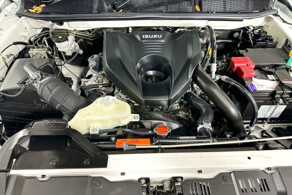 2021 Isuzu D-MAX SX image