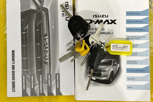 2021 Isuzu D-MAX SX image