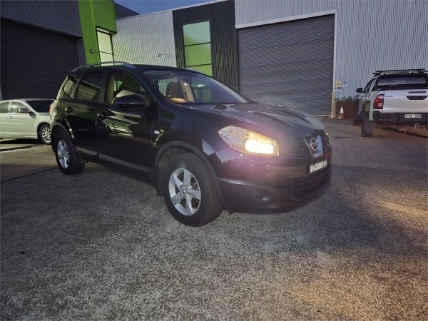 2012 Nissan Dualis Hatchback J107 Series 3 MY12 +2 ST image
