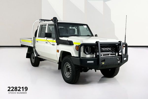 2024 Toyota Landcruiser GDJL79R Workmate image