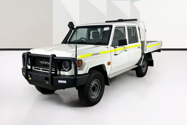 2024 Toyota Landcruiser GDJL79R Workmate image