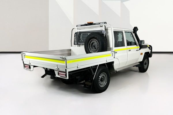2024 Toyota Landcruiser GDJL79R Workmate image