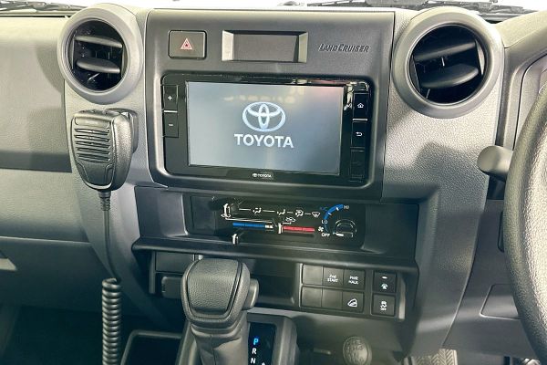 2024 Toyota Landcruiser GDJL79R Workmate image