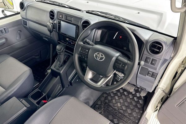 2024 Toyota Landcruiser GDJL79R Workmate image
