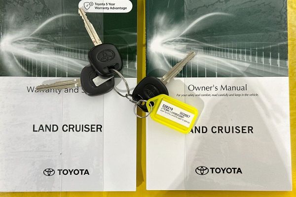 2024 Toyota Landcruiser GDJL79R Workmate image