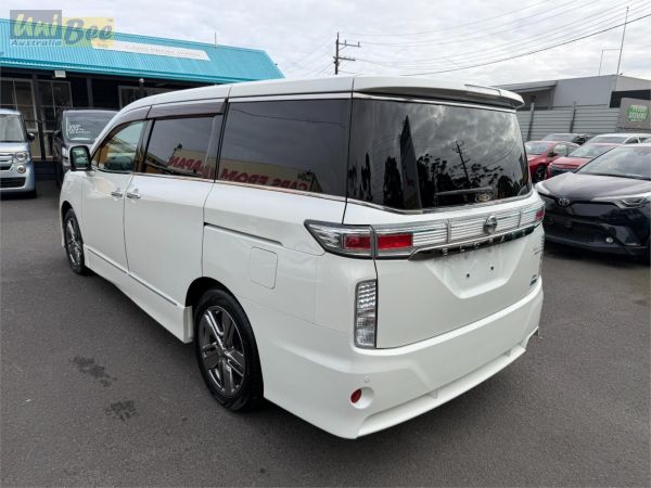 2010 Nissan Elgrand Wagon PE52 Rider image