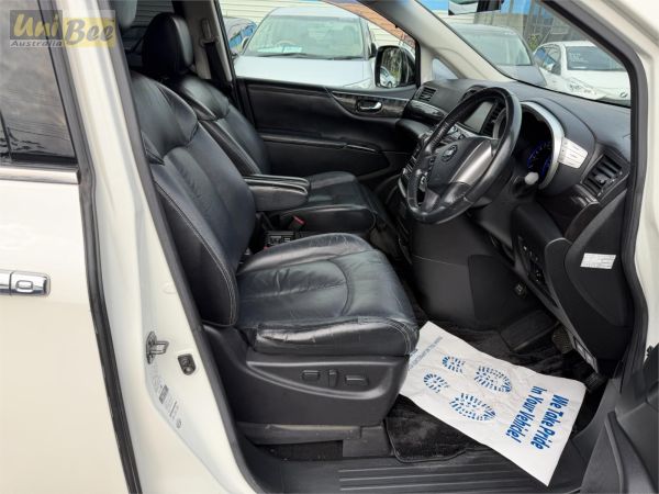 2010 Nissan Elgrand Wagon PE52 Rider image