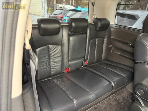 2010 Nissan Elgrand Wagon PE52 Rider image