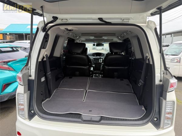 2010 Nissan Elgrand Wagon PE52 Rider image