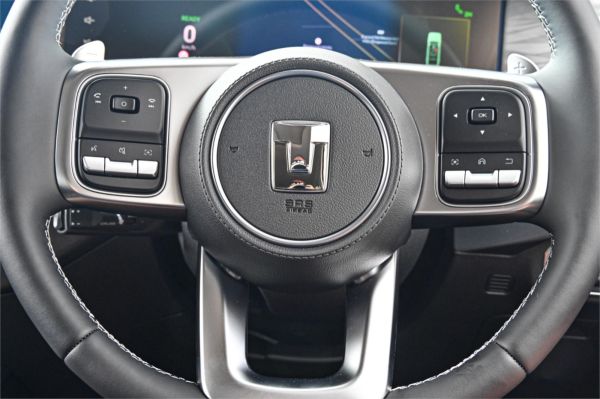 2026 GWM Tank 300 Wagon P01 Ultra Hi4-T PHEV image