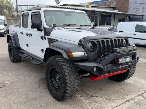2021 Jeep Gladiator JT Sport S image