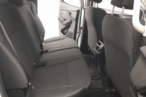 2024 Isuzu D-MAX SX High Ride Rear Wheel Drive image