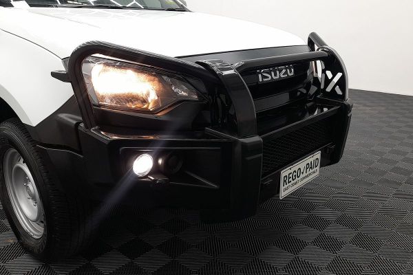2024 Isuzu D-MAX SX High Ride Rear Wheel Drive image